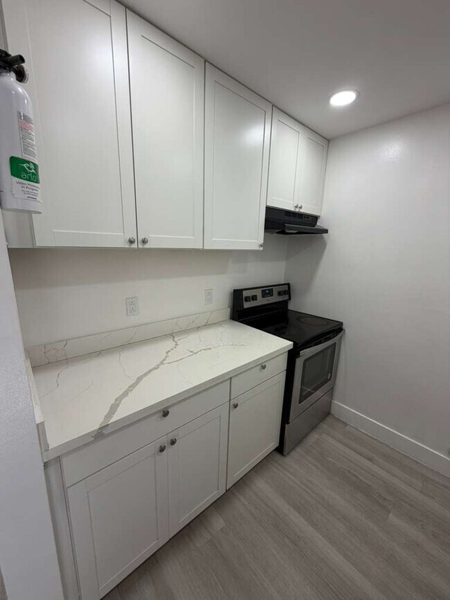 Foto del edificio - 2319 Johnson St