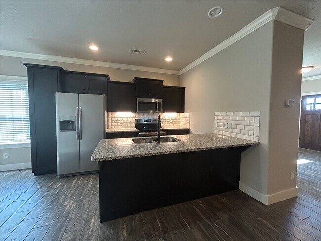 Foto del edificio - 3101 SW Warberry Ave