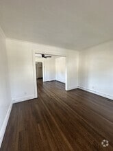 Building Photo - 23 Wickers St