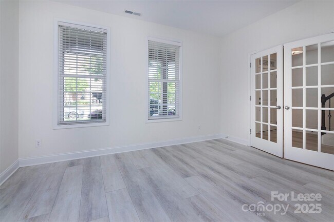 Foto del edificio - 2231 Eversham Dr NW