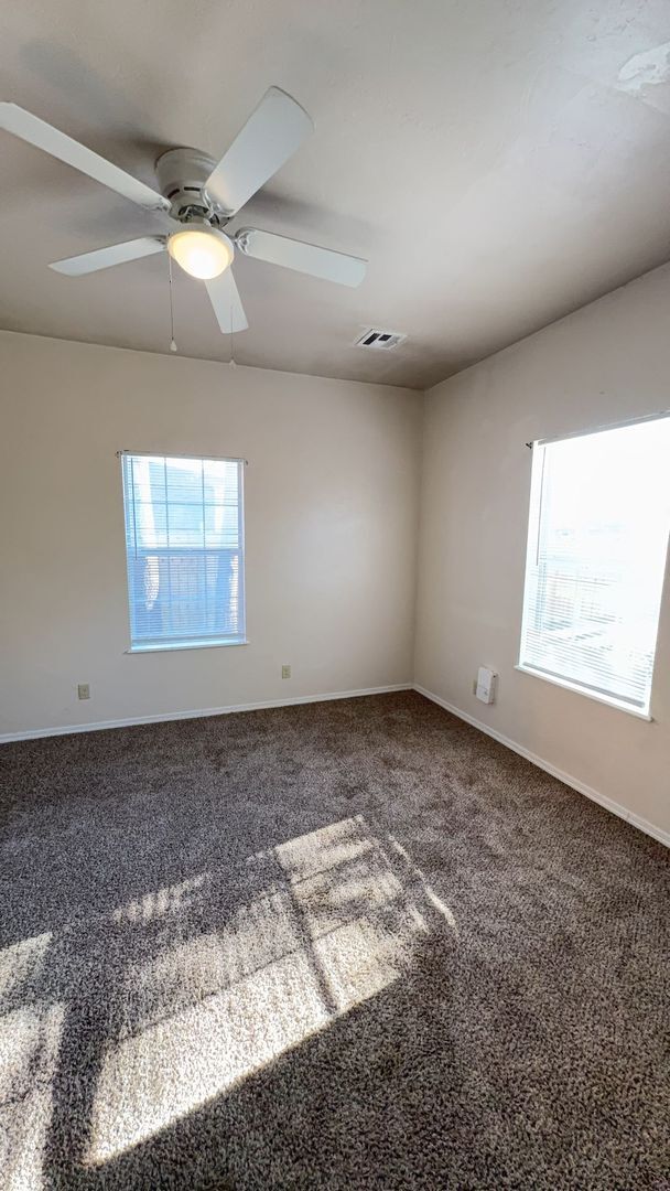 Foto del edificio - 528 S Pierce St