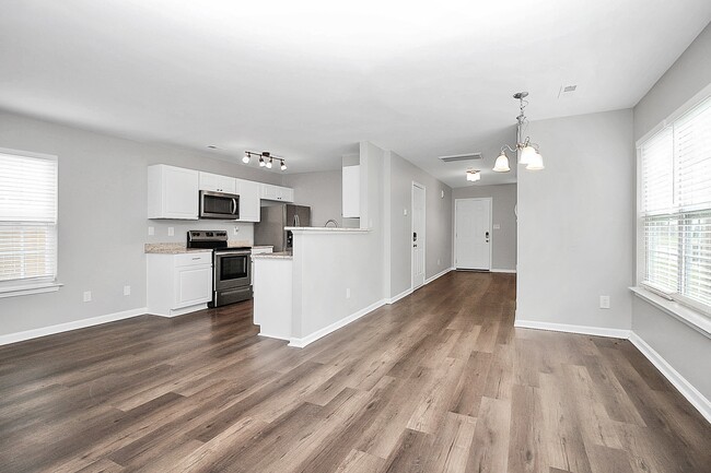 Building Photo - 3530 Crestridge Dr