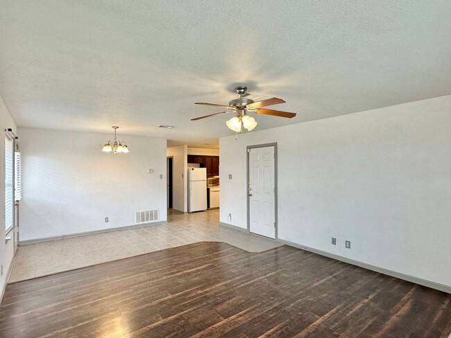 Building Photo - 4304 Elms Run Cir