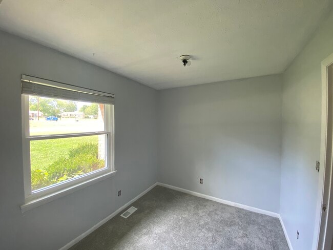 Dormitorio 2 - 2603 Old Hickory Rd