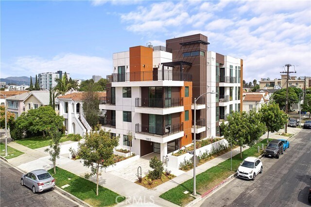 Foto del edificio - 1482 S Sherbourne Dr