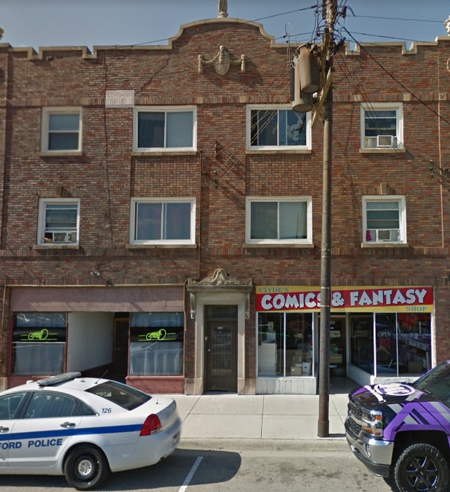 Building Photo - 1526 Broadway