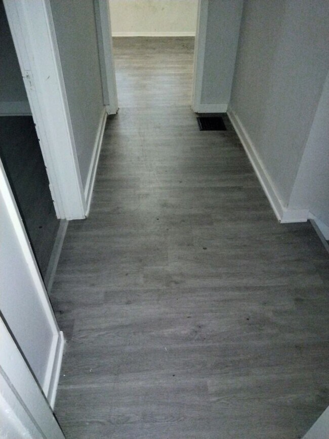 Foto del edificio - Sneak Preview 516 Dresden ave