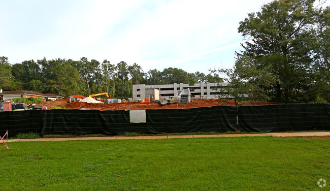 Foto del edificio - Canopy Oaks