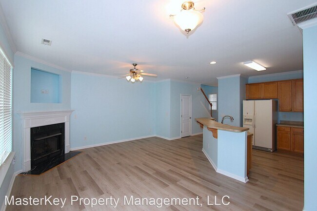 Building Photo - 3 br, 2.5 bath House - 413 Hamlet Park Dr
