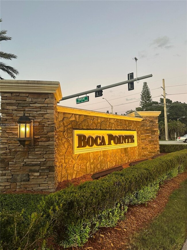 Building Photo - 7472 La Paz Blvd