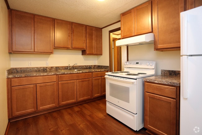 Apartamento renovado de 2 habitaciones - Little Brook Apartments