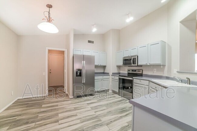 Building Photo - 12966 W Merrell St