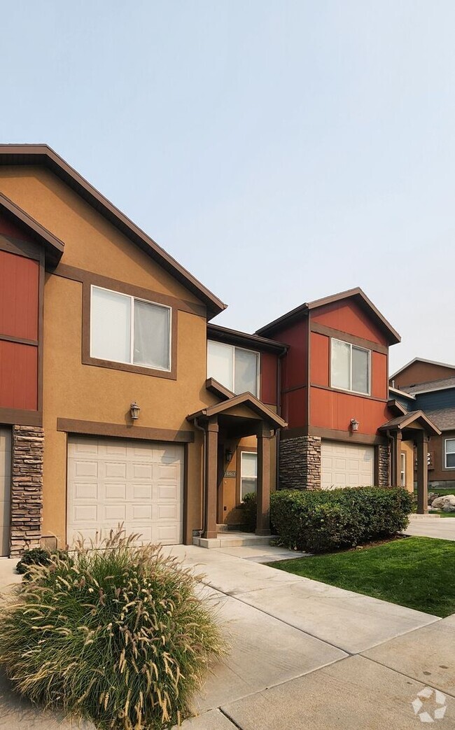 Building Photo - 5011 Red Shale Rd S