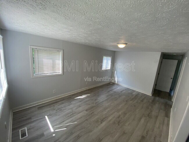 Foto del edificio - 815 S Calumet St