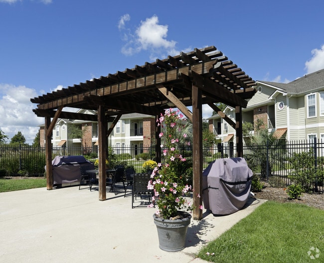 Reserve at Squirrel Run Apartments 2118 W Old Spanish Trl New Iberia, LA