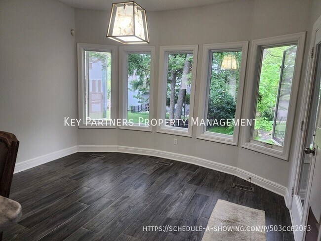 Foto del edificio - 5812 N Ames-