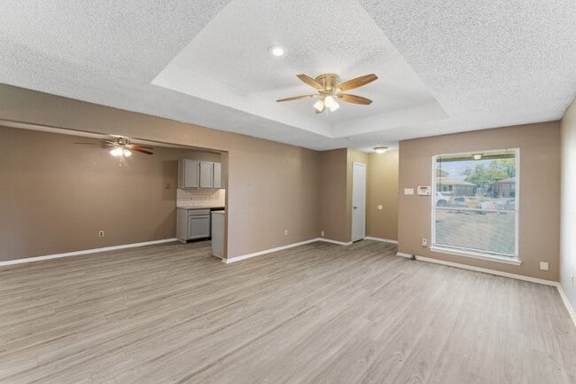 Building Photo - 1809 San Rafael St