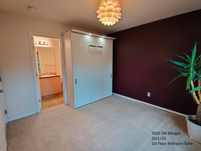 1st Floor Suite - 3020 SW Morgan St