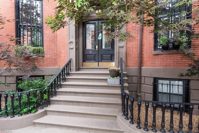 Building Photo - 78 W Concord St