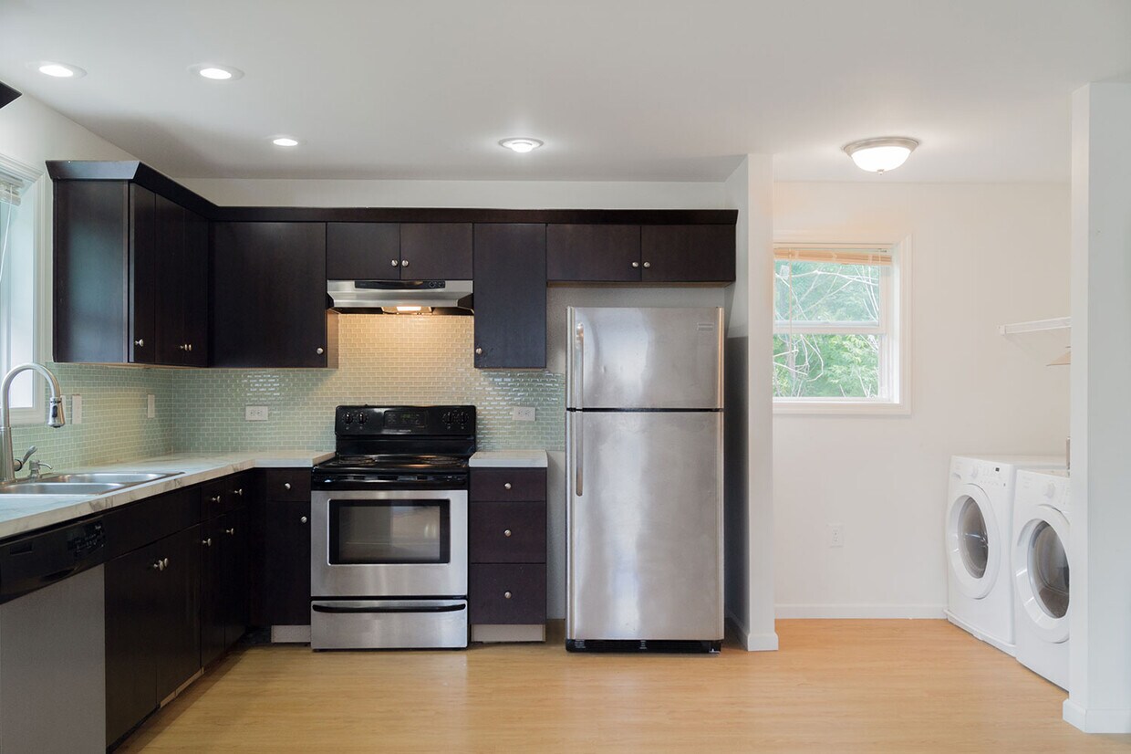 Foto principal - 648 -702 Hudson St