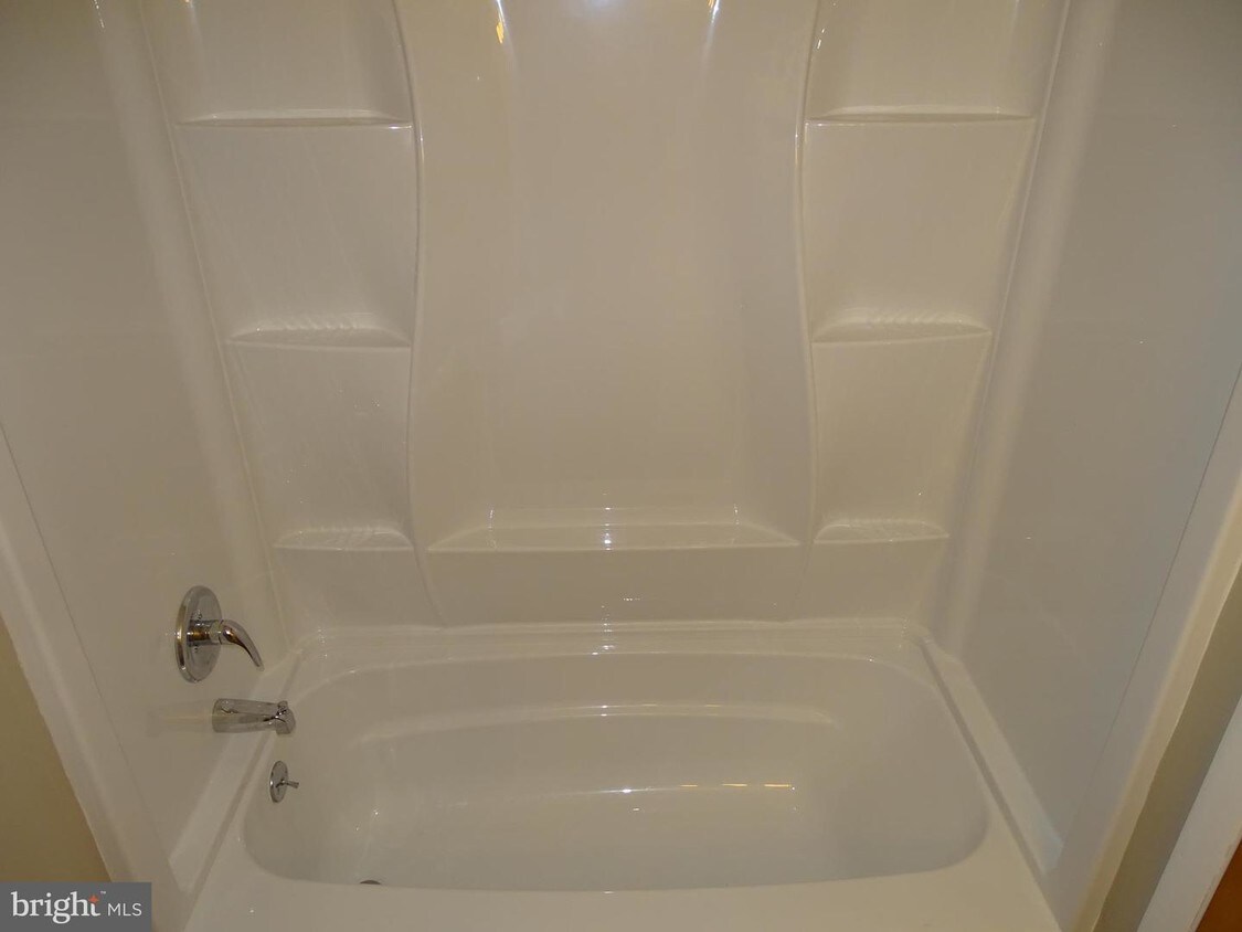 Foto principal - 12193 Fort Loudon Rd