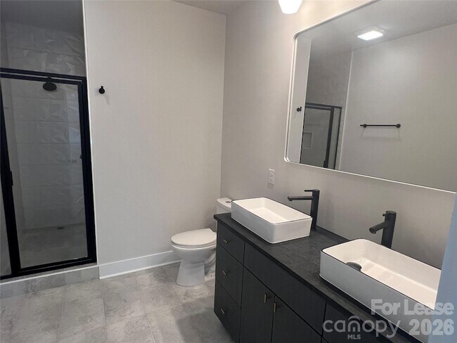 Foto del edificio - 1358 Briar Creek Rd