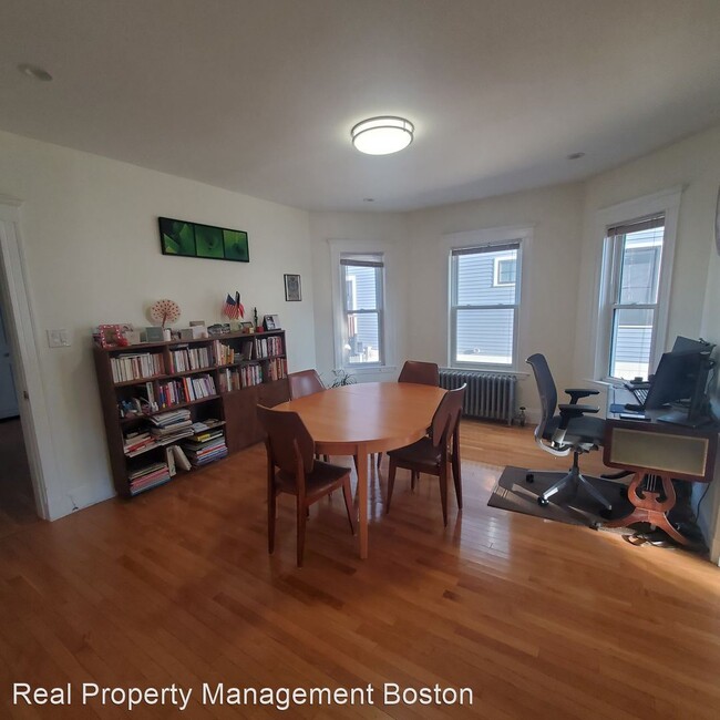 Building Photo - 2 br, 1 bath House - 67 Broadway #1