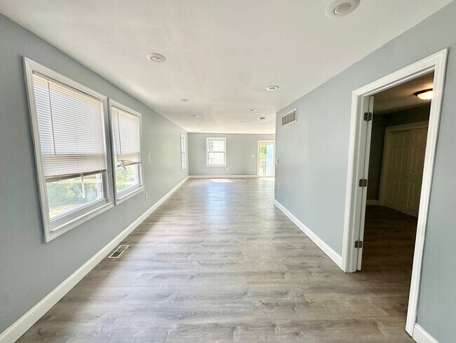 Foto del edificio - 119 Evergreen Ave