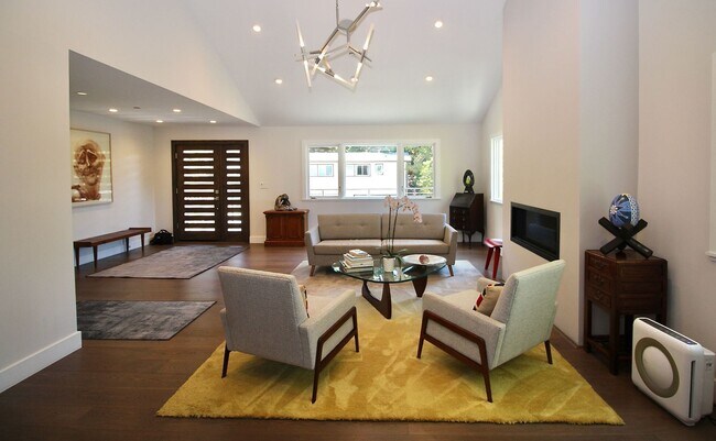 Foto del edificio - Bright, Stylish Living with Exceptional Ou...