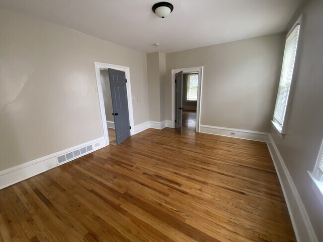 Building Photo - 2403 W. Stafford Apartments, LLC