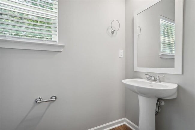 Building Photo - 2852 Laurel Ridge Cir