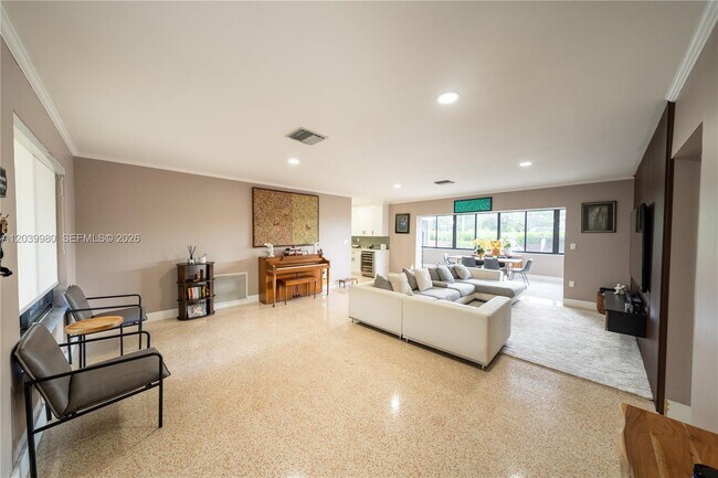 Building Photo - 17901 SW 92nd Ct