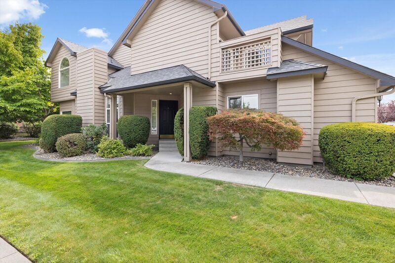 Foto principal - 423 Columbia Point Dr