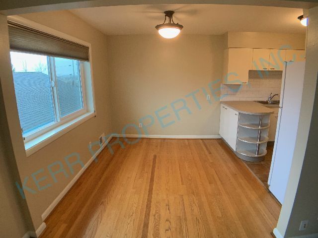 Building Photo - 6051 SE Stark St