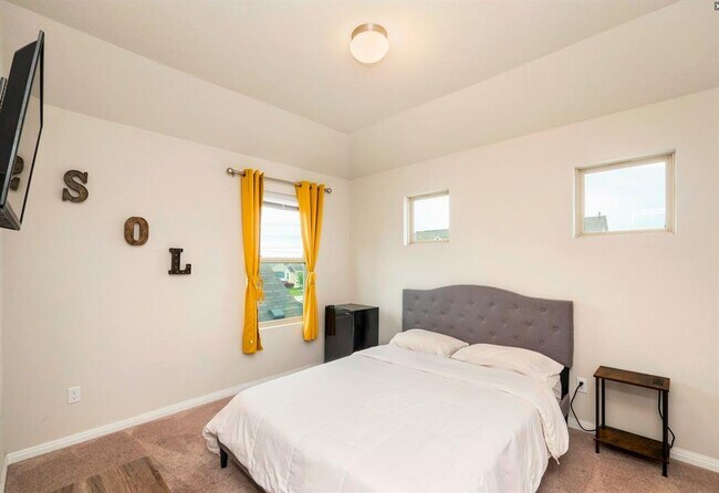 Foto del edificio - 111 Lyrebird Ln