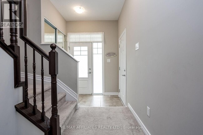 Building Photo - 196 Bandelier Way