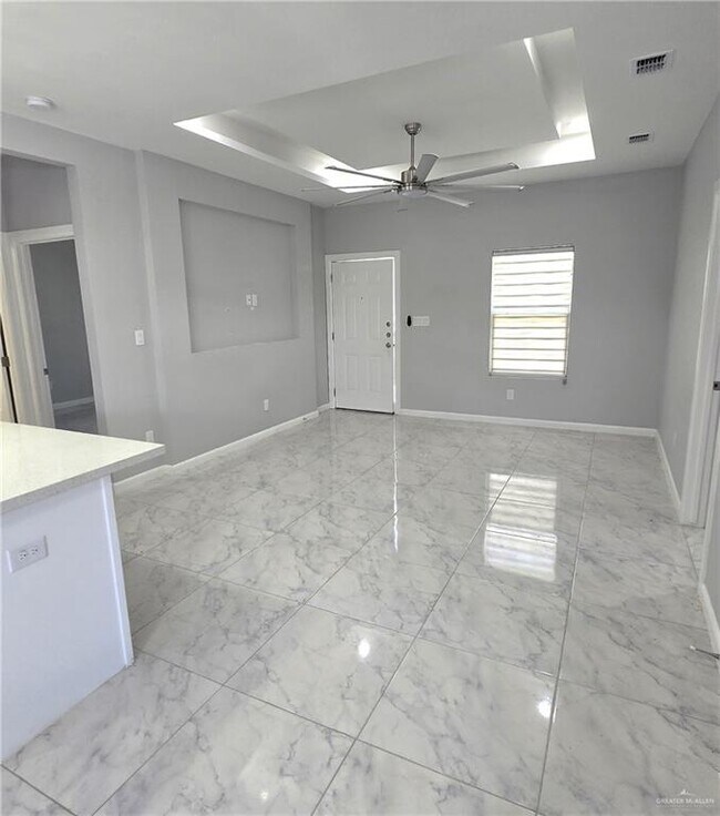 Foto del edificio - 919 N Blair Ave