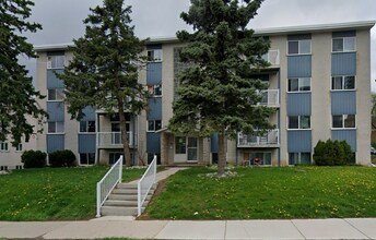 Building Photo - 16 Austin Dr