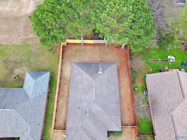 Foto del edificio - 120 Clover Ridge Dr