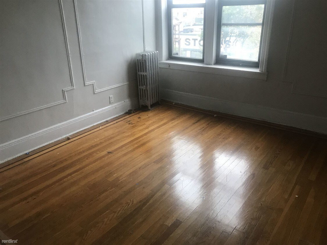 Foto principal - 2804 44th St