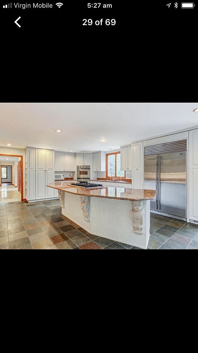 Foto del edificio - 306 Pleasant Valley Rd