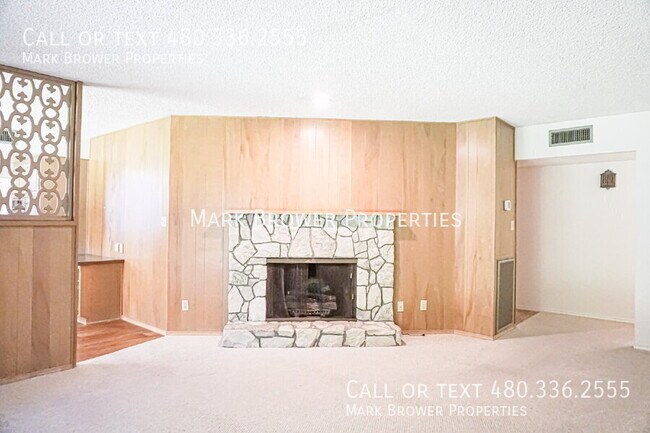 Foto del edificio - 8726 E Sells Dr