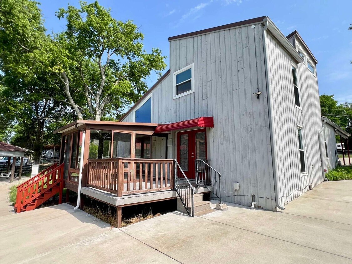 Foto principal - Cabin Style Home on Equestrian Farm *Priva...