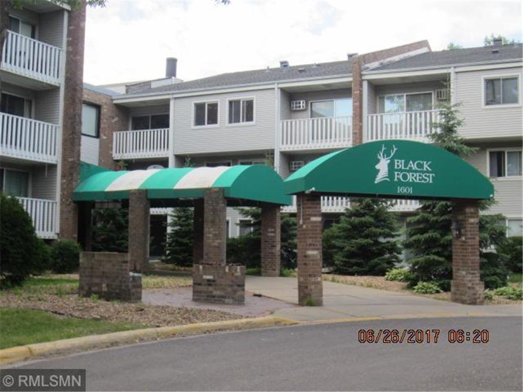 1601 N Innsbruck Dr Unit 141, Fridley, MN 55432 Condo for Rent in