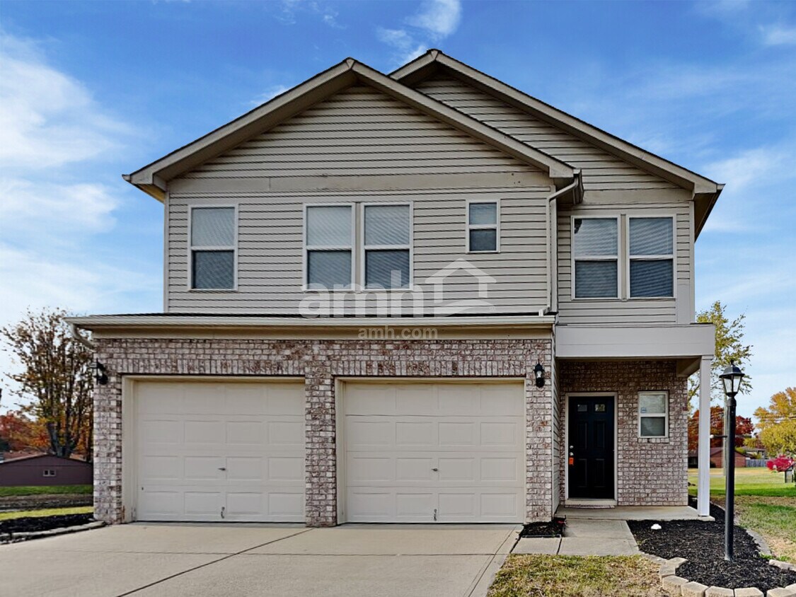 Foto principal - 8030 Maple Stream Lane