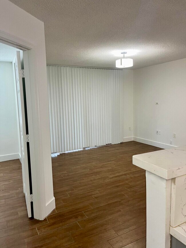 Foto del edificio - 631 SW 111th Ln