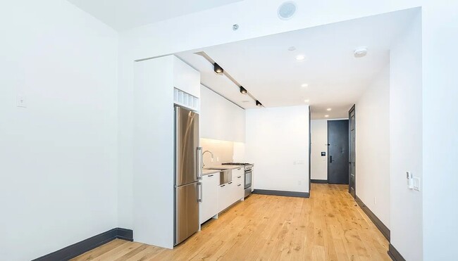 Building Photo - 42-22 27th St