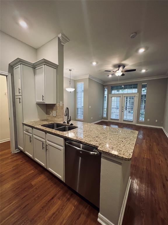 Foto principal - 5353 Memorial Dr