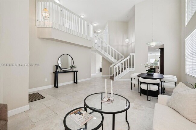 Foto del edificio - 16710 NW 12th St