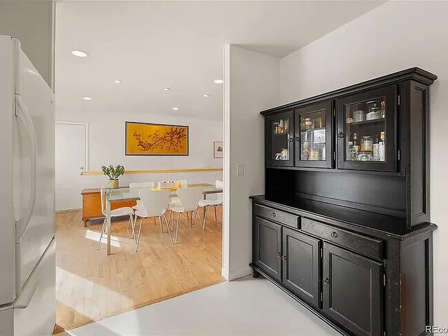 Foto del edificio - 4640 Macky Way